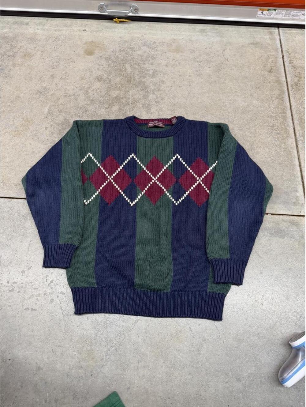vintage green navy and burgundy argyle knit sweater size medium